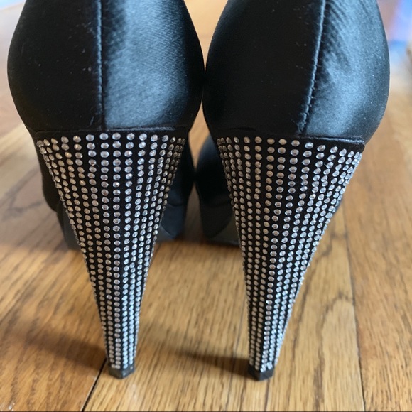 Dereon black platform pumps - Picture 4 of 6